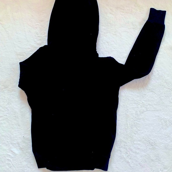 Black sweatshirt - Picture 2 of 3